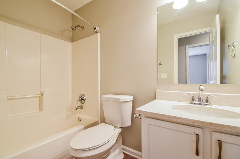 1,865/Mo, 6149 Raleigh Oaks Ct Lithonia, GA 30058 Bathroom View