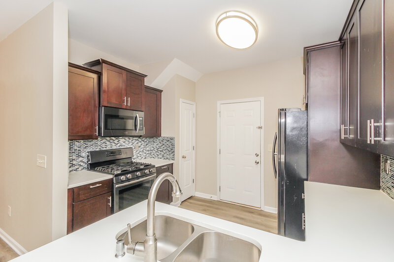 1,805/Mo, 493 Arrowhead Dr Dallas, GA 30132 Kitchen View 2