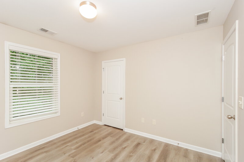 1,805/Mo, 493 Arrowhead Dr Dallas, GA 30132 Main Bedroom View 2