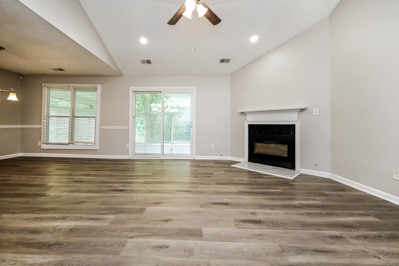 2,215/Mo, 2921 Sunset Ct Decatur, GA 30034 Living Room View