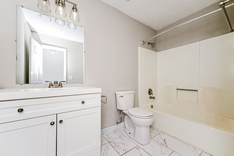 3,340/Mo, 2921 Sunset Ct Decatur, GA 30034 Bathroom View