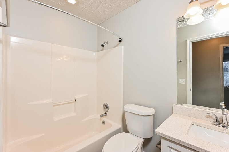 2,255/Mo, 1126 Holly Green Ct Dacula, GA 30019 Bathroom View