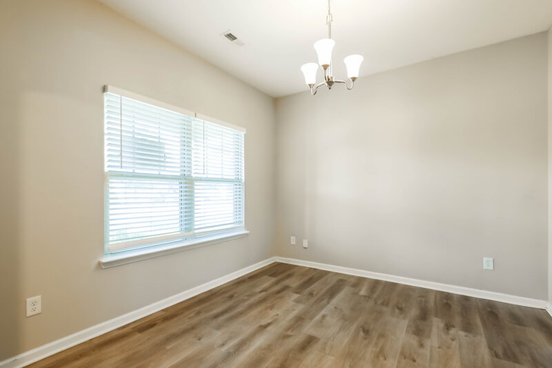 3,360/Mo, 175 Biscayne Terrace Hampton, GA 30228 Dining Room View