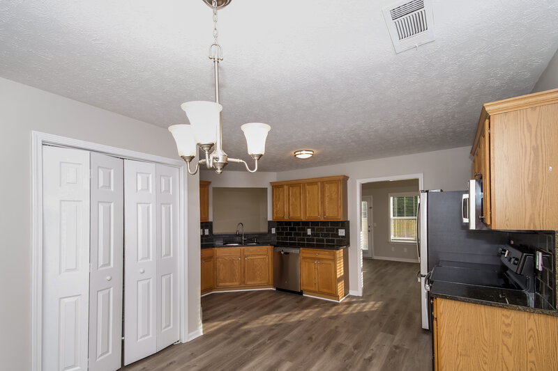 2,650/Mo, 6460 Shadow Ct Douglasville, GA 30134 Dining Room View