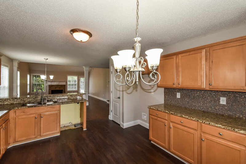 2,100/Mo, 709 Williamsburg Ct Villa Rica, GA 30180 Dining Room View