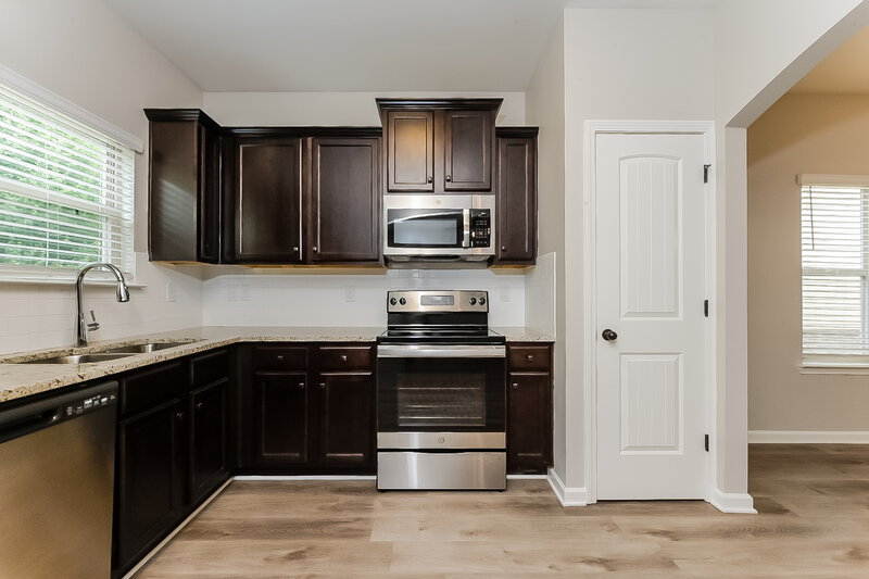 2,000/Mo, 155 Magnaview Dr McDonough, GA 30253 Misc View 3