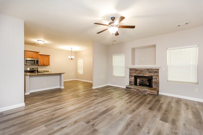 2,020/Mo, 137 Bethany Manor Dr Ball Ground, GA 30107 Living Room View