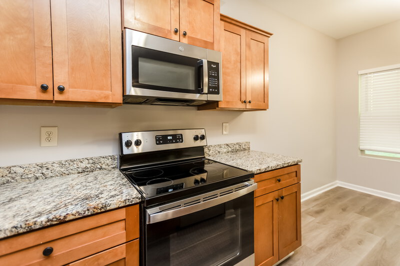 2,020/Mo, 137 Bethany Manor Dr Ball Ground, GA 30107 Kitchen View 2