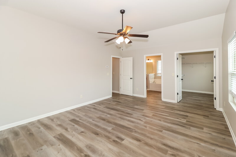 2,110/Mo, 137 Bethany Manor Dr Ball Ground, GA 30107 Main Bedroom View 2