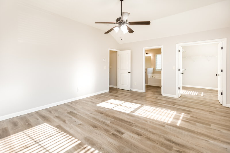2,020/Mo, 137 Bethany Manor Dr Ball Ground, GA 30107 Main Bedroom View 2