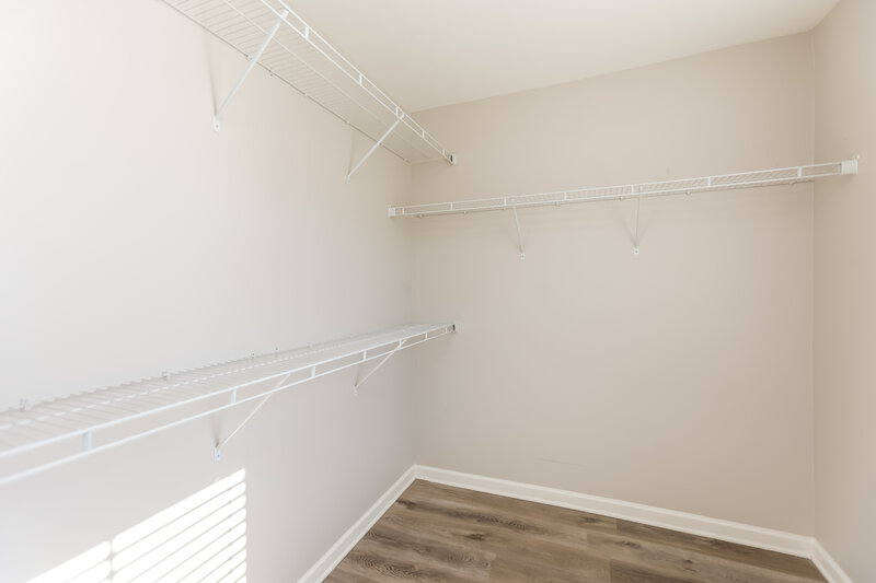 2,020/Mo, 137 Bethany Manor Dr Ball Ground, GA 30107 Walk In Closet View