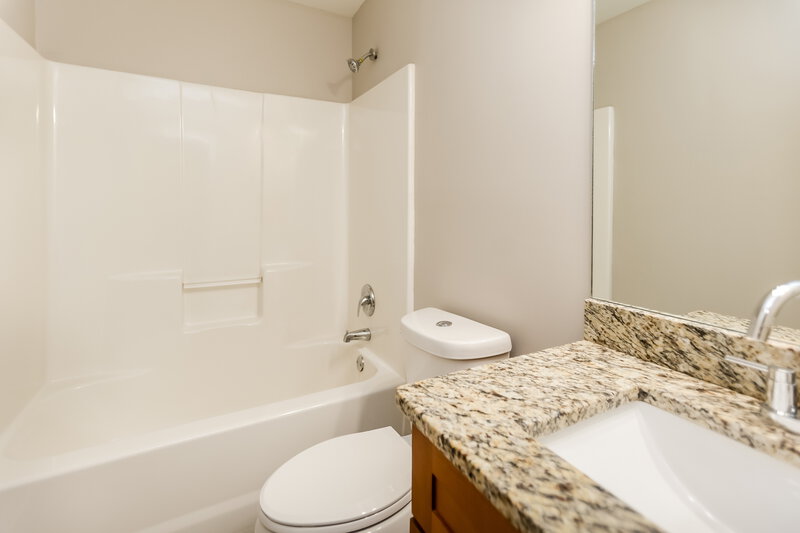 2,020/Mo, 137 Bethany Manor Dr Ball Ground, GA 30107 Bathroom View