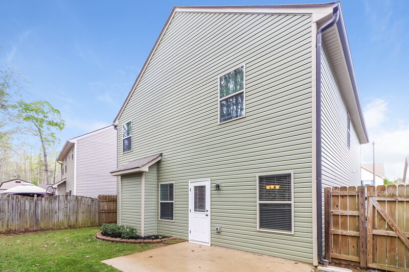 2,110/Mo, 137 Bethany Manor Dr Ball Ground, GA 30107 Rear View