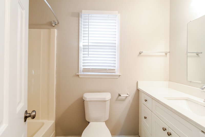 1,940/Mo, 2985 Cordite Loop Snellville, GA 30039 Bathroom View