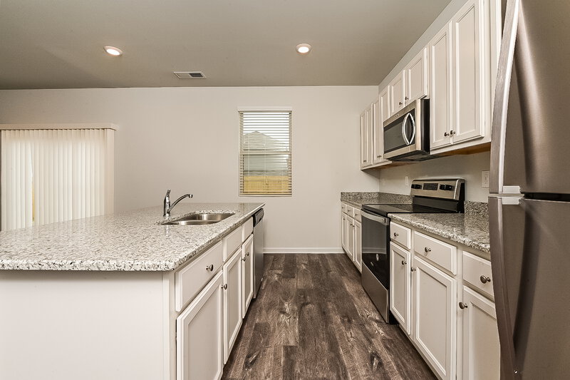 2,390/Mo, 445 Culloden Moor Dr McDonough, GA 30253 Kitchen View