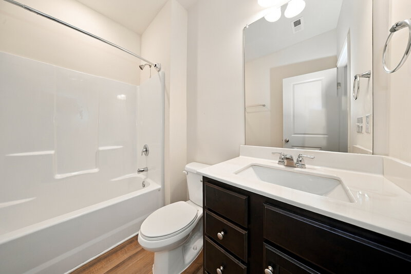 2,325/Mo, 437 Culloden Moor Dr McDonough, GA 30253 Bathroom View