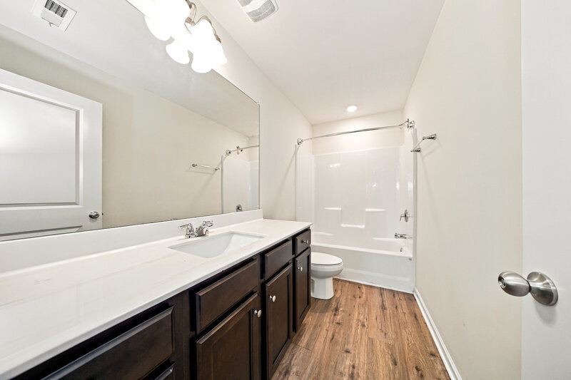 2,325/Mo, 437 Culloden Moor Dr McDonough, GA 30253 Bathroom View 2