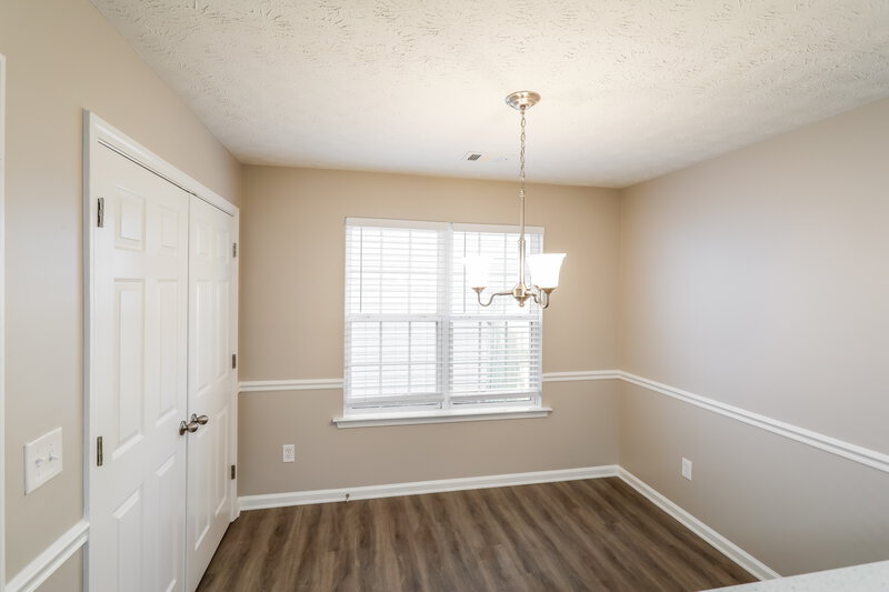 1,805/Mo, 1385 Lafayette Square McDonough, GA 30252 Dining Room View