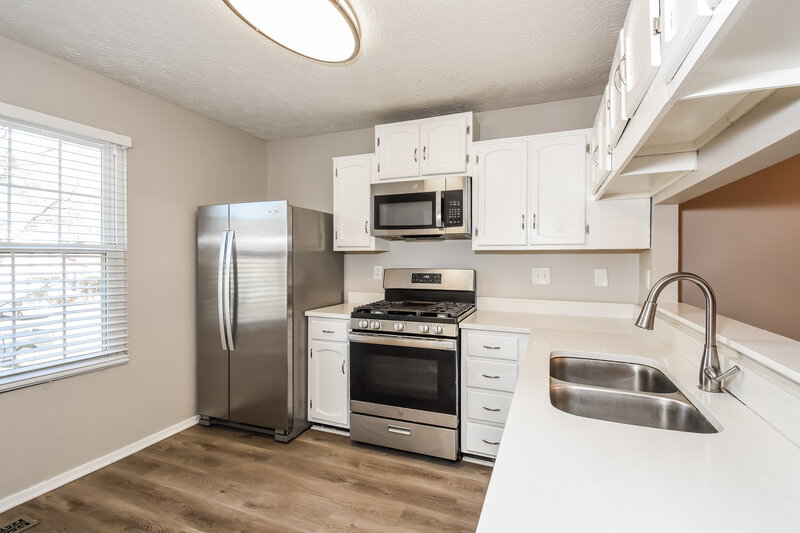 2,195/Mo, 1679 Harvest Hill Ln NW Kennesaw, GA 30144 Kitchen View