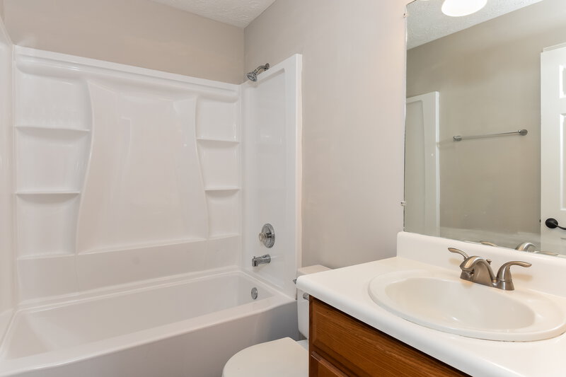 2,850/Mo, 4853 Lake Park Ter Acworth, GA 30101 Bathroom View