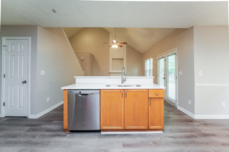 2,080/Mo, 4265 Wesley Hall Dr Decatur, GA 30035 Kitchen View 2