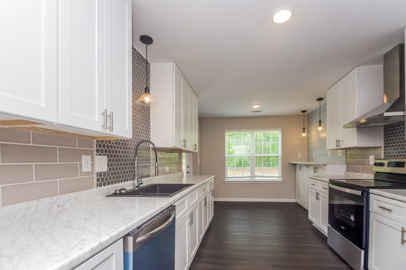 2,090/Mo, 5007 Grist Mill Dr Villa Rica, GA 30180 Kitchen View