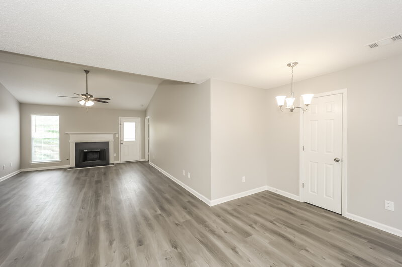 1,830/Mo, 5840 Eagles Watch Ct Riverdale, GA 30274 Dining Room View