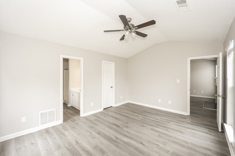 1,830/Mo, 5840 Eagles Watch Ct Riverdale, GA 30274 Main Bedroom View 2