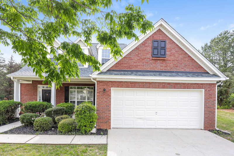 0/Mo, 7601 Hilltop Way College Park, GA 30349 External View