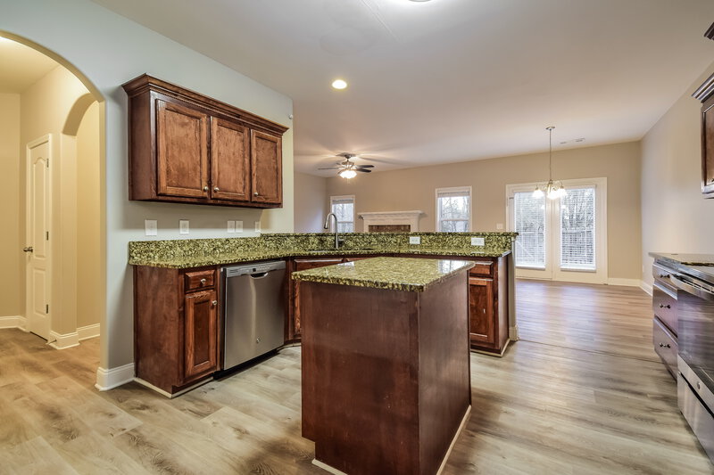 3,880/Mo, 1950 Lily Valley Dr Lawrenceville, GA 30045 Kitchen View 2