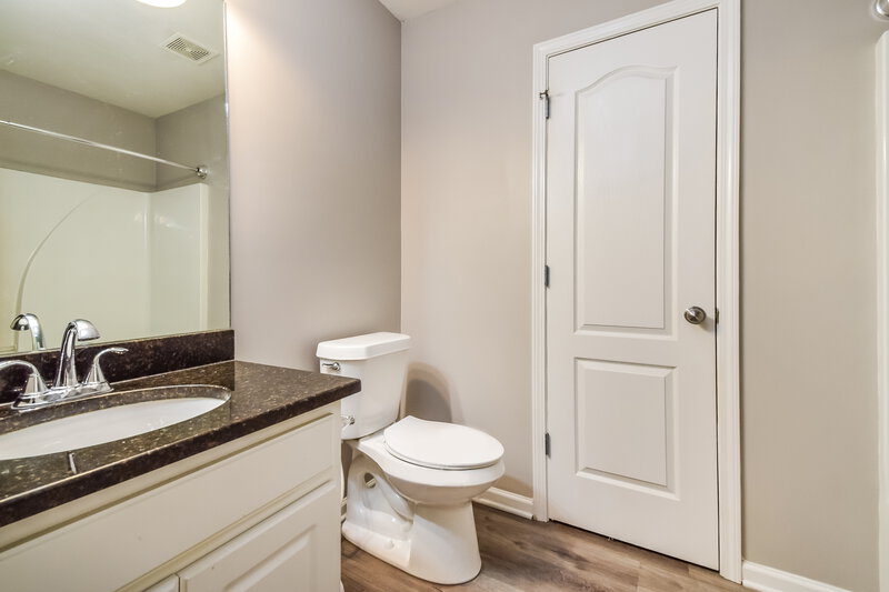 3,880/Mo, 1950 Lily Valley Dr Lawrenceville, GA 30045 Bathroom View