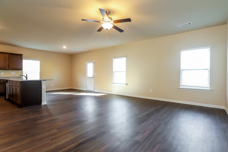 2,190/Mo, 704 Plow Pt Locust Grove, GA 30248 Living Room View