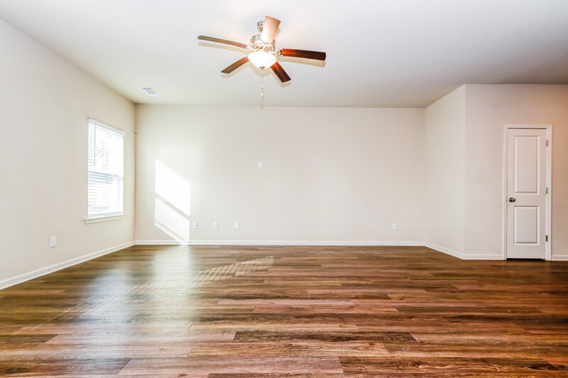 1,745/Mo, 532 Moline Way Locust Grove, GA 30248 Living Room View