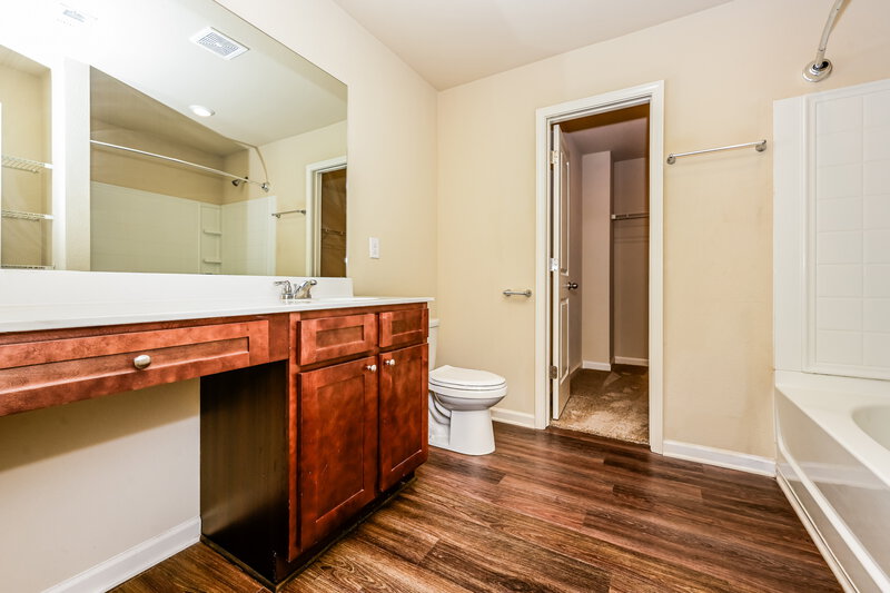 1,745/Mo, 532 Moline Way Locust Grove, GA 30248 Main Bathroom View