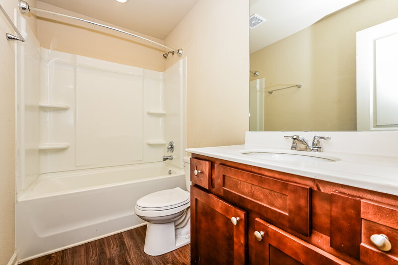 1,745/Mo, 532 Moline Way Locust Grove, GA 30248 Bathroom View