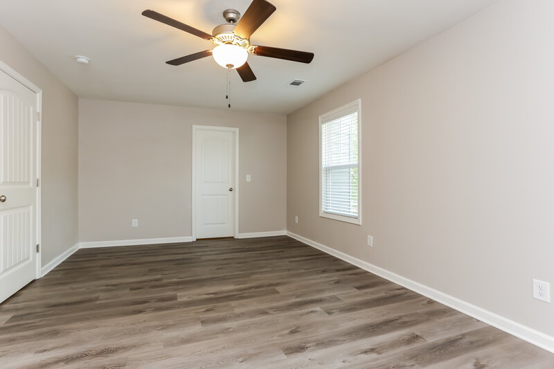 2,065/Mo, 22 E Newnan Rd Unit A Newnan, GA 30263 Main Bedroom View