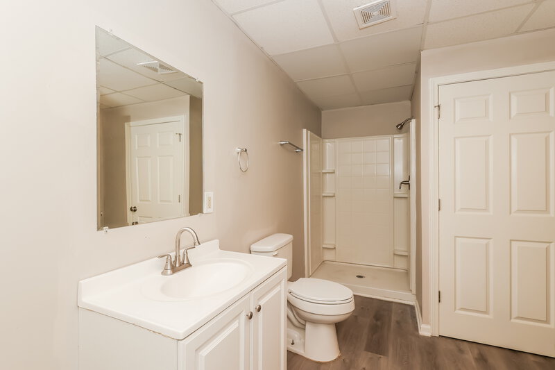 2,525/Mo, 714 Cherry Branch Cir Fairburn, GA 30213 Bathroom View