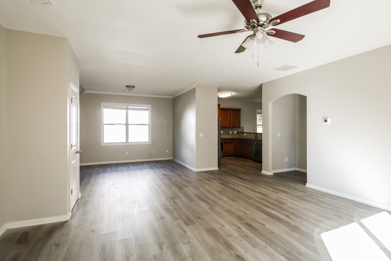 2,390/Mo, 30 Inverness Ave Newnan, GA 30263 Living Room View 2
