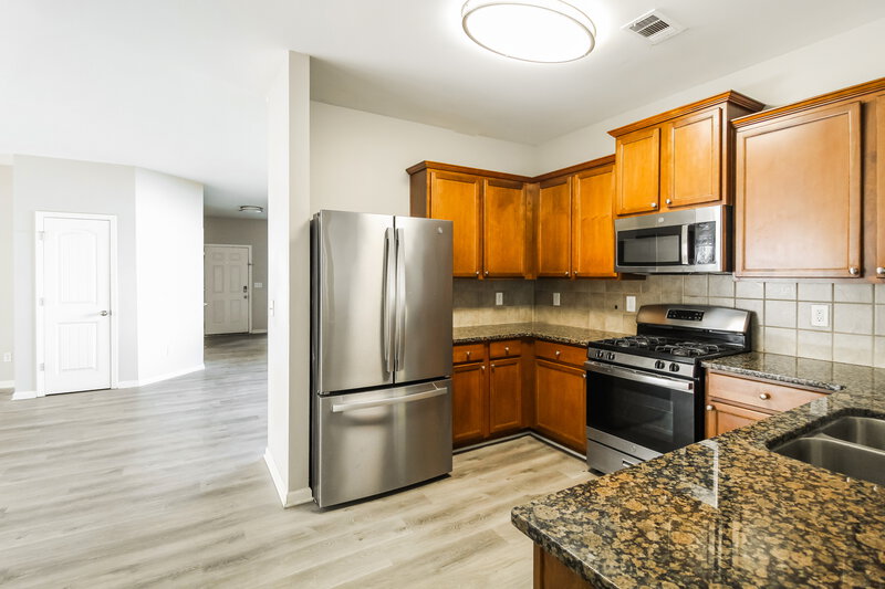 2,390/Mo, 30 Inverness Ave Newnan, GA 30263 Kitchen View 2