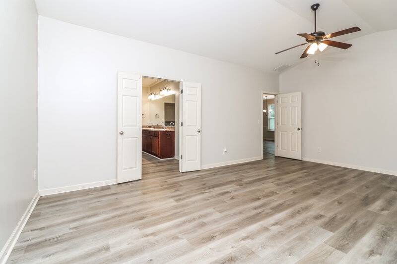 2,710/Mo, 1000 Cureton Dr Austell, GA 30106 Main Bedroom View 2