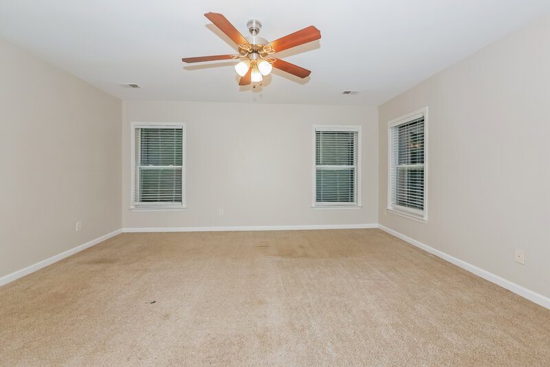 2,025/Mo, 53 Lakeshore Pkwy Newnan, GA 30263 Bedroom View