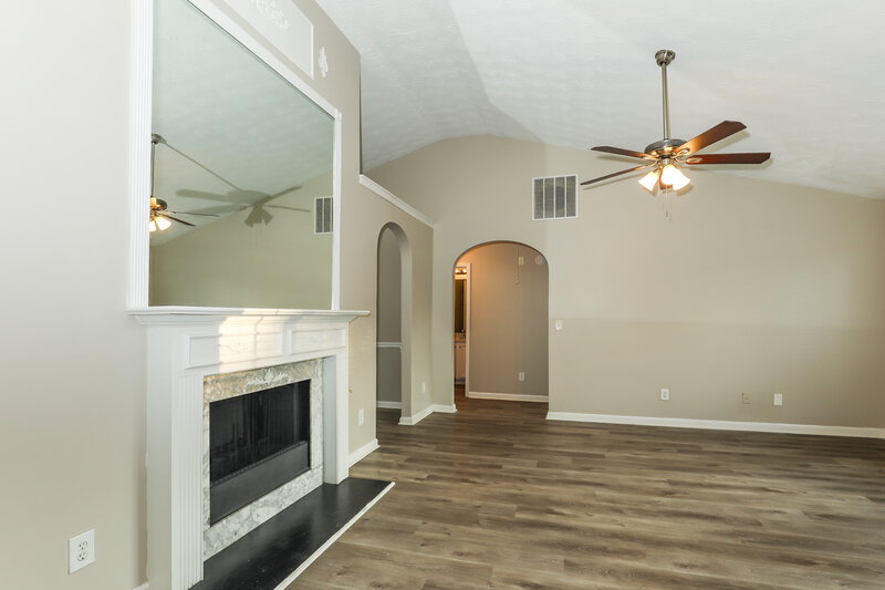 2,400/Mo, 272 Grover Turner Way McDonough, GA 30253 Living Room View 2