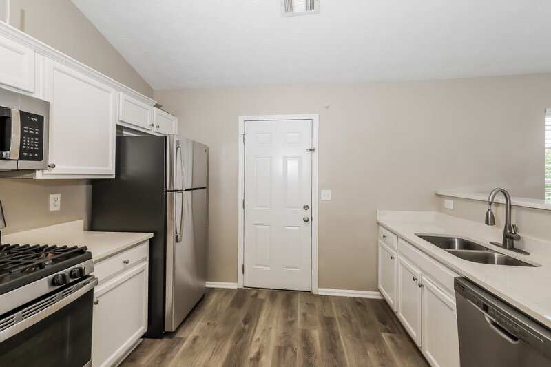 2,440/Mo, 272 Grover Turner Way McDonough, GA 30253 Kitchen View