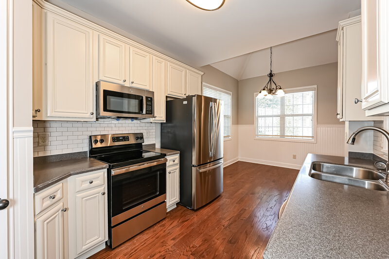2,365/Mo, 66 Camden Village Dr Newnan, GA 30265 Kitchen View