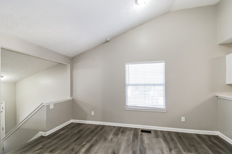 2,145/Mo, 1076 Hidden Brook Trl College Park, GA 30349 Living Room View 2