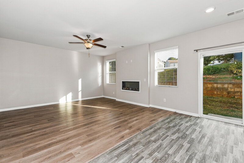 2,110/Mo, 480 Culloden Moor Dr McDonough, GA 30253 Living Room View