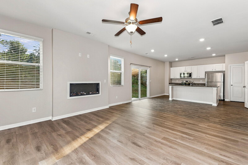 2,110/Mo, 480 Culloden Moor Dr McDonough, GA 30253 Living Room View 2