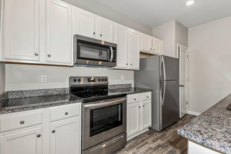 2,110/Mo, 480 Culloden Moor Dr McDonough, GA 30253 Kitchen View 2