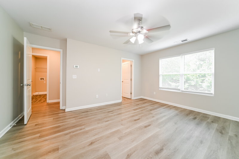 2,470/Mo, 151 Hamilton Pointe Dr McDonough, GA 30253 Main Bedroom View 2