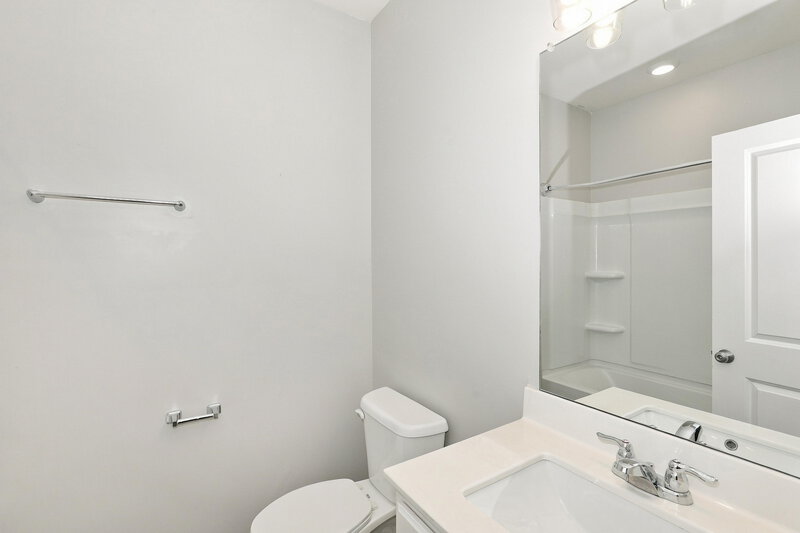 2,355/Mo, 316 Hamilton Pointe Dr McDonough, GA 30253 Bathroom View